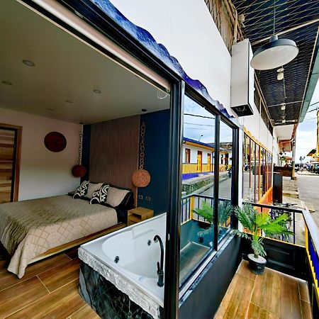 Habitacion Deluxe 2 Con Jacuzzi A 20 Mt Del Parque 살렌토 외부 사진